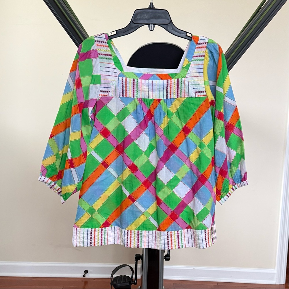 Tru Luxe Jeans multicolored geometric top with embroidered design size XS